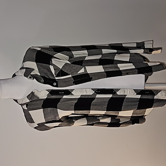 Arizona Jean Company Small Boyfriend Fit Flannel Black and White - Picture 9 of 11